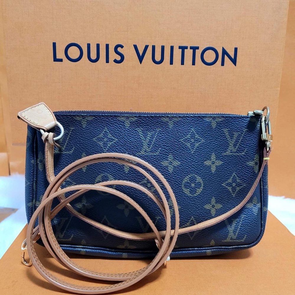 POCHETTE ACCESORIES